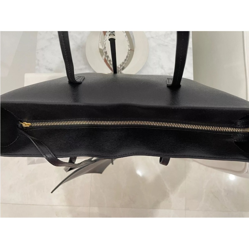 VERSACE Black Zipper Texture Leather Top Tote With Pouch /Black Medusa NWT! - Picture 3 of 12